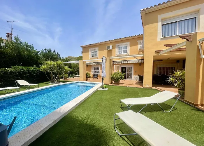 Villa Levante Blueline