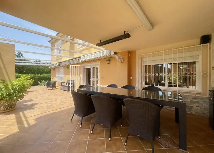 Villa Levante Blueline